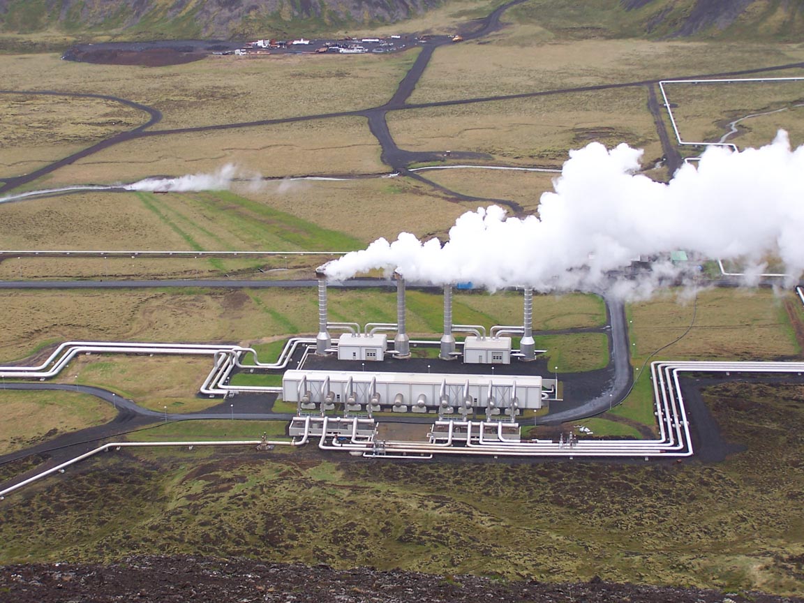 Geothermal energy. Геотермальная энергия в Исландии. ГЕОЭС В Исландии. Геотермальная Энергетика в Италии. Геотермальная электростанция Мацукава.
